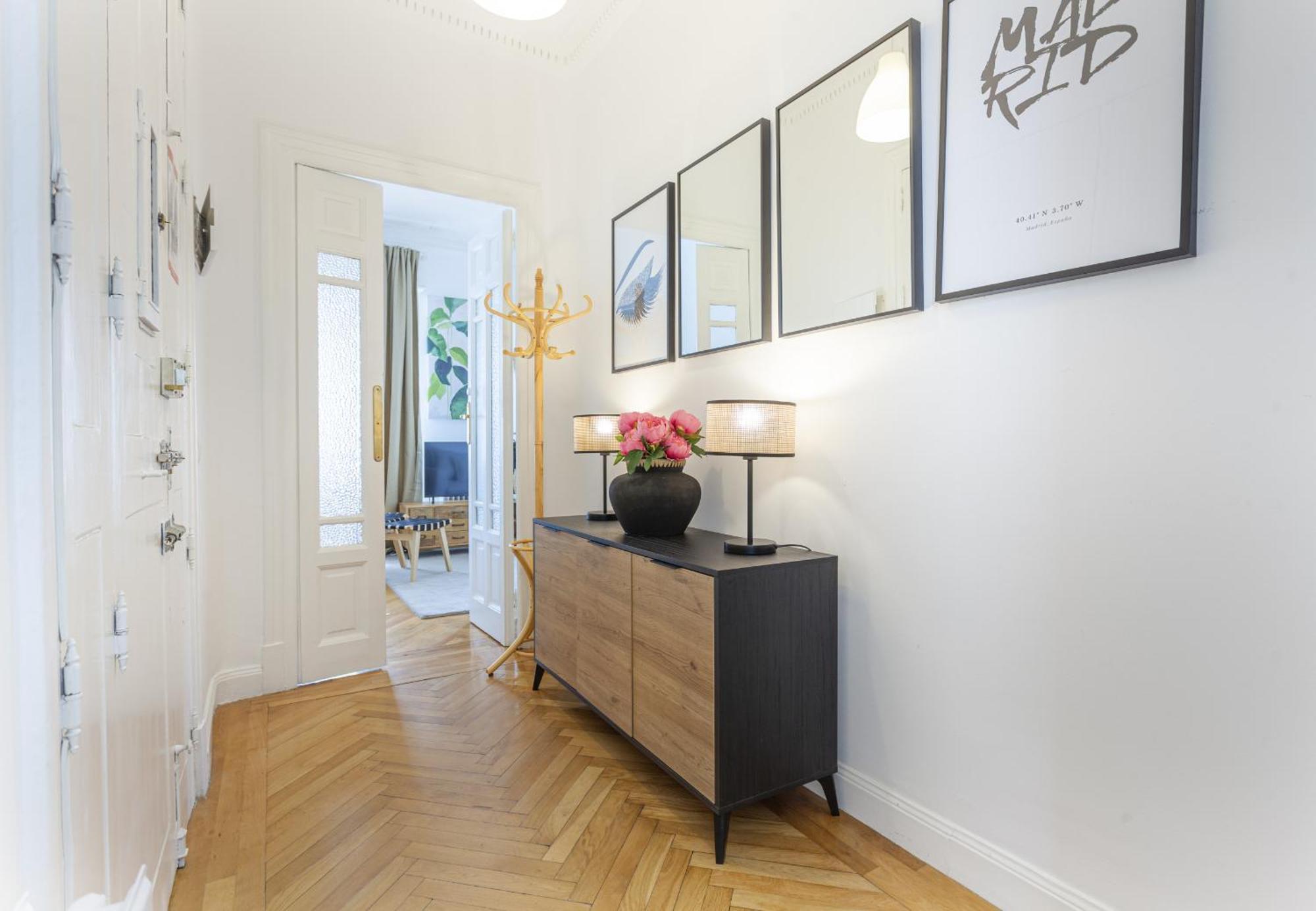Apartamento Santa Ana Place En Madrid Eksteriør billede